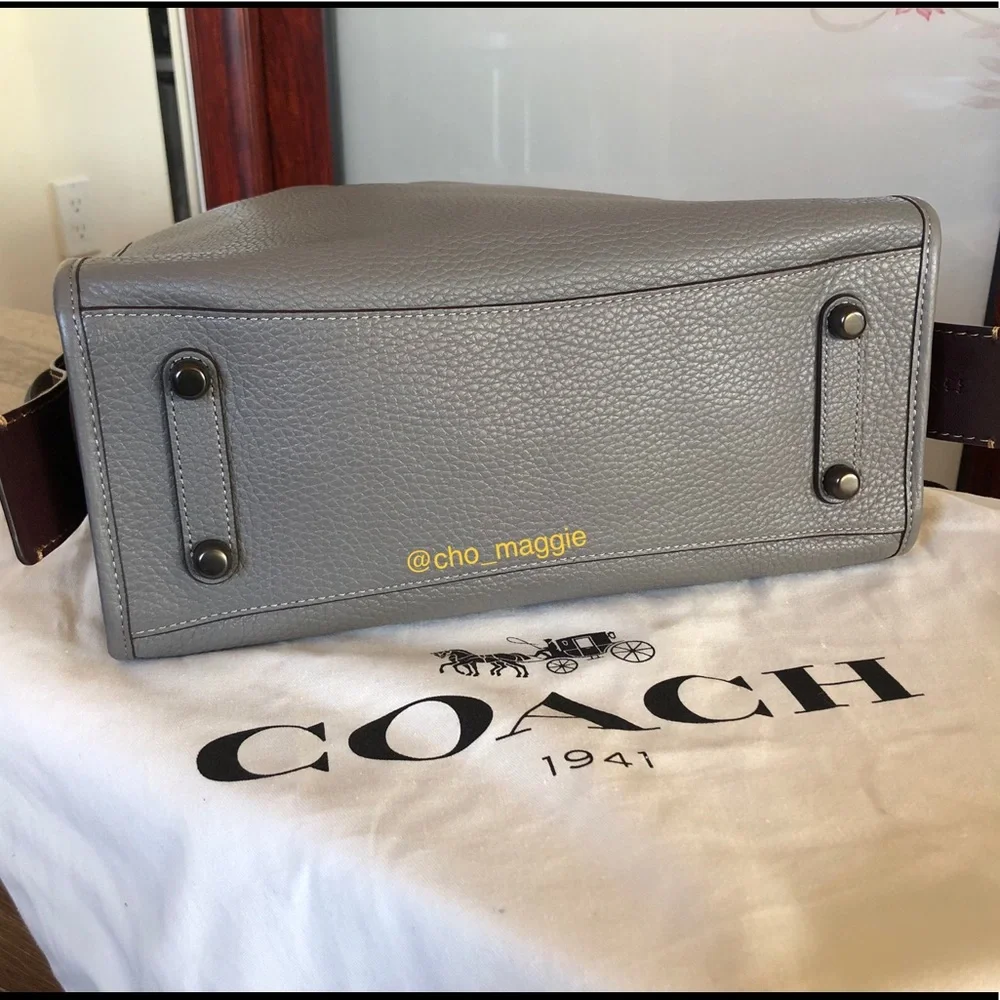 Coach Gray Leather Shoulder Bag - Picture 3 of 6